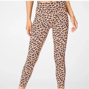 NWT Fabletics Powerhold Leopard 7/8 Leggings M